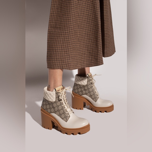 New GUCCI boots GG Supreme Monogram Nappa Quilted Lace Up Ankle Boots 39 White - Picture 2 of 8